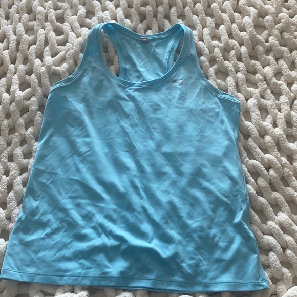 Under armour tank - Picture 1 of 4